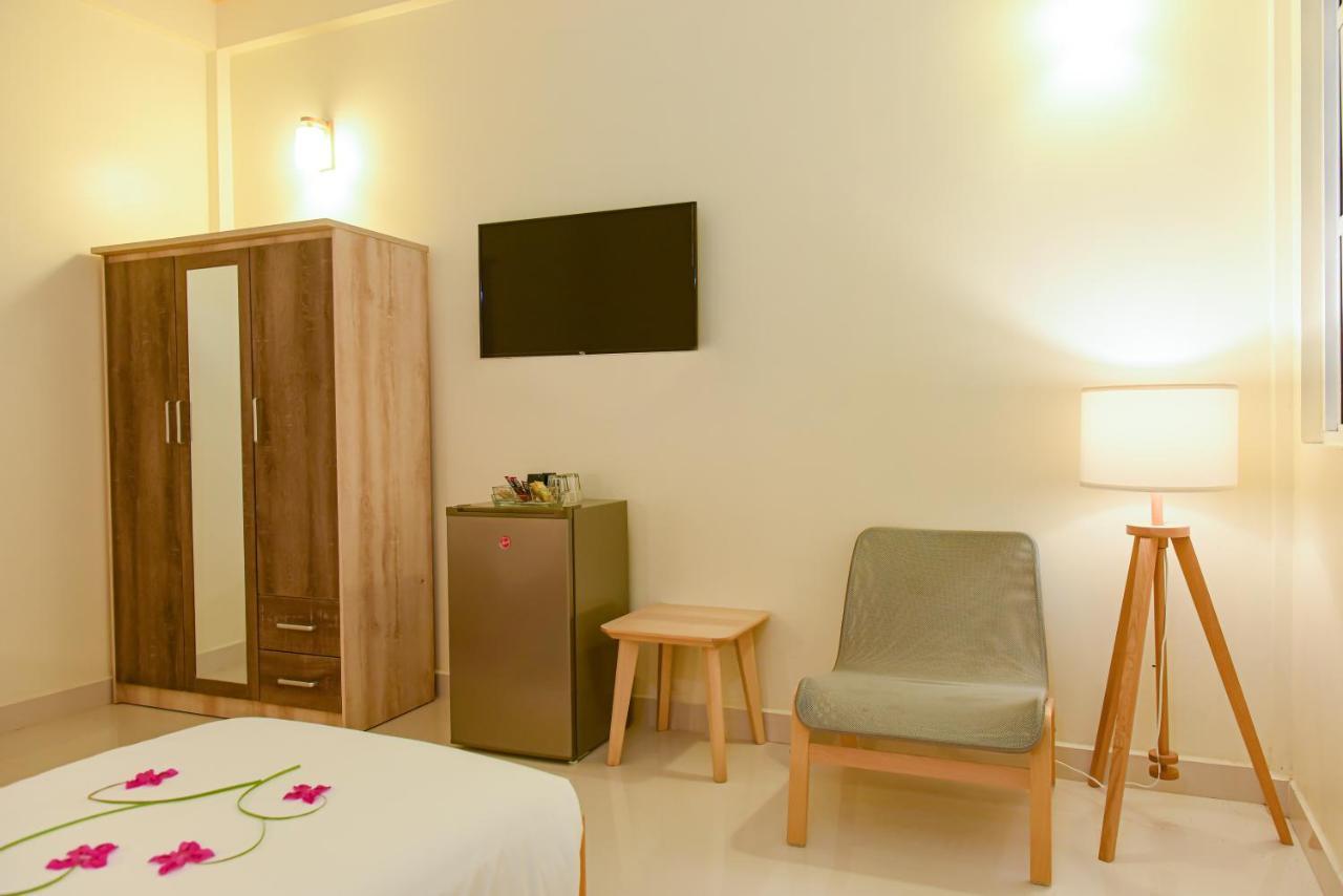One The Island Hotel Naifaru Exterior foto